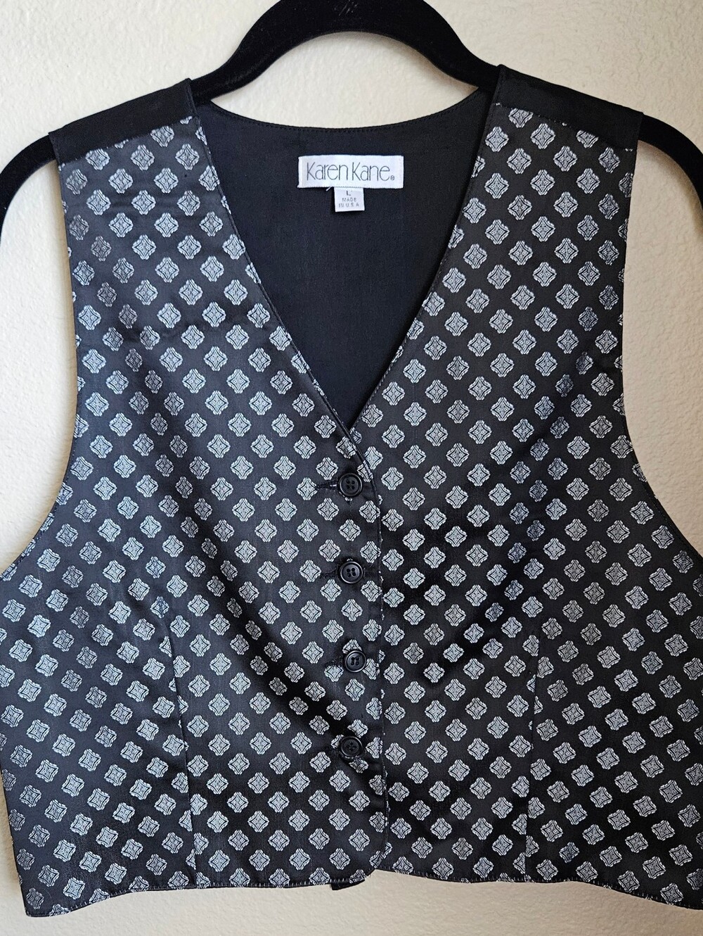 VINTANGE KAREN KANE BLACK & SILVER GEOMETRIC VEST (L)